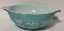Vtg. 444 PYREX TURQUOISE Blue Amish Butterprint Cinderella 4 Qt Mixing Bowl picture