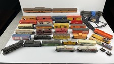 Bachmann & Tyco HO Scale Assorted Electric Train Set 30 Cars + Building & Tracks picture