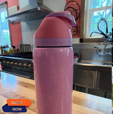 Owala Glinda Wicked For Good 32oz FreeSip Bottle – New picture
