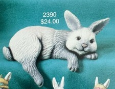  VINTAGE SCIOTO CERAMIC MOLD #S-2390 SHELF BUNNY EYES OPEN 8.52