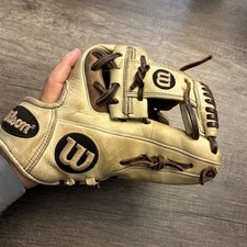 Wilson A2000 1786 11.5 Inch Baseball Glove Needs Reconditioning  picture