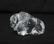 Vintage Steuben Crystal Sitting Bison Hand Cooler Figurine Paperweight Excellent picture