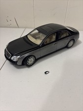 1:18 AUTO ART MERCEDES MAYBACH BLACK ON SILVER AMZ #1597 SEE DESCRIPTION picture