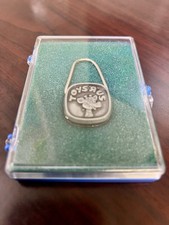 Toys R Us Keychain Employee Recognition picture