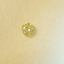 Natural Light Yellow Round Brilliant Diamond 0.14ct I1  Certified picture