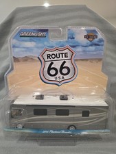 1:64 GREENLIGHT HOT TRUCKS ROUTE 66 USA 2016 FLEETWOOD BOUNDER 33140-C NIP picture