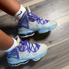Nike LeBron 19 