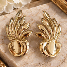 Vintage Signed MONET Gold-Tone Wheat Spray Feather Clip-On Statement Earrings picture