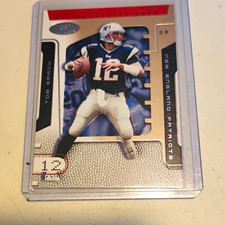 Fleer 2002 Hot Prospects Tom Brady New England Patriots NFL Card #12 Base picture