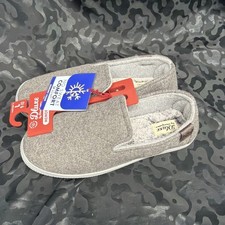 UP- Deluxe Women’s Memory Foam Casual Loafer Flats Gray Slip On Size L(9/10) picture