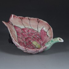 Chinese Famille Rose Porcelain Hand Made Lotus Flower Lotus Leaf Statue Plate picture