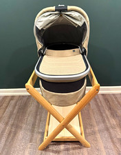 UPPAbaby V3 Bassinet w/ Adjustable Canopy & Wooden Stand - Declan Oat picture