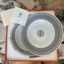 Hermes H Deco Dinner Plate Set of 2 white porcelain Dessert 22 cm unused picture