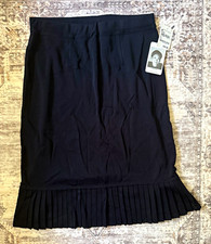 Misook Women’s Petite M Black Knit Acrylic Pull-On Pleated Skirt Solid picture