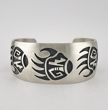 Alde Qumyintewa HOPI Sterling Silver Tribal Bear Paw Overlay Cuff Bracelet 49g picture