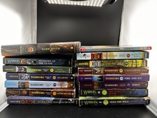 15 Warriors books Erin Hunter Power Of Three Tokyopop New Prophecy  Omen READ picture