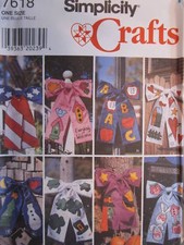 7618 UNCUT Simplicity SEWING Pattern Appliqued Seasons Door Bows Craft OOP SEW picture