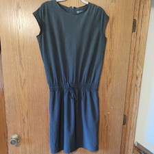 Albion Going Places Tie Waist Dress Medium Gray Athleisure Pockets Knee Length picture