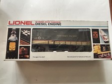 Lionel 6-8679 O Gauge Northern Pacific GP-20 Diesel Locomotive/Original Box picture