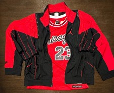 VINTAGE NIKE JORDAN WARM UP FLIGHT JACKET -XL & NIKE CHICAGO 23 JORDAN JERSEY -L picture