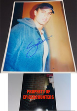 YOUNG HOT ENRIQUE IGLESIAS SIGNED 8X10 PHOTO W/PROOF & COA FULL SIGNATURE picture