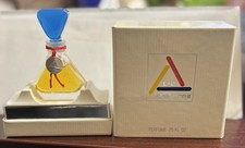 VINTAGE 1986 LIZ CLAIBORNE FIRST EDITION PURE PERFUME 1/4 OZ  ,. 0.25 OZ picture