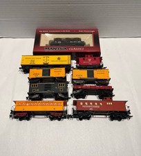 9 Vintage Old Time Freight Cars Used Read  Mostly Tyco Mantua picture