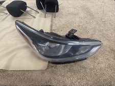 OEM | 2018 - 2022 Hyundai Accent Halogen Headlight (Right/Passenger) Used Oem picture