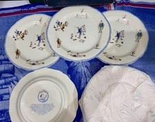 RARE NEW IN ORIGINAL BOX 7 TOTAL LE CIRQUE BY GIEN DESSERT PLATES picture