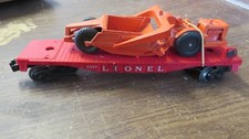 LIONEL O GAUGE ALLIS CHALMERS EARTHMOVER ON FLAT CAR #6817 RARE FIND POSTWAR picture