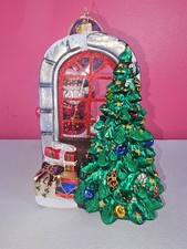 Christopher Radko A Glimpse of Christmas Ornament 1016985 Santa Looking In *READ picture