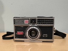 Vintage Kodak Instamatic 300 Camera 126 Film Made in USA w/ Strap Untested picture