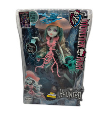 Monster High Vandala Doubloons Haunted 11in Fashion Doll Articulated Unopened picture