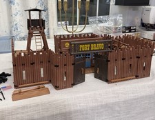 Vintage PLAYMOBIL Far West Fort Bravo 3773 - 1987 picture