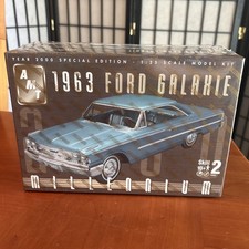 AMT 1963 Ford Galaxie Millennium Special Edition 1:25 Model Kit #30267 - SEALED picture