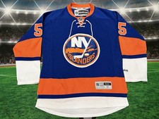 New York Islanders Johnny Boychuk #55 Hockey Reebok Mens Jersey Sz Small Used picture