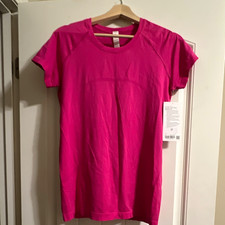 lululemon Women's Swiftly Tech 2.0 Seamless Breathable Tee, Pink 10 picture