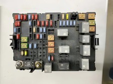 2007-2009 Chevy Equinox Engine Fuse Box Assembly OEM picture