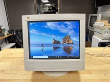 ⭐  Vintage 1998 Retro CRT Gaming Monitor 16