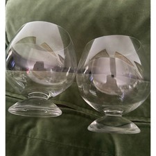 2 RIEDEL TYROL PINOT NOIR GLASSES Blown Crystal, 5 1/2