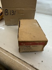 Honeywell L4029E 1011 Limit Control picture