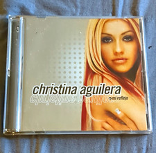 Christina Aguilera Mi Reflejo Signed Music CD & Booklet picture