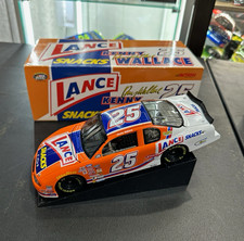 Action Racing Collectables 1:24 Kenny Wallace #25 Lance 2000 Monte Carlo picture