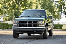 1995 Chevrolet Suburban LS picture