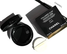 Chanel Vitalumiere Glow Luminous Touch Foundation Hydration And Comfort 10 Beige picture