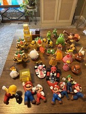 Nintendo Super Mario Huge lot of 32 figures picture