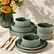 Stoneware Dinnerware Sets for 4,12-Piece Plates and Bowls Set picture