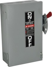 New GE 30 Amp Fusible Safety Disconnect Switch 240 VAC 2 Pole 3 Wire  TH3221 picture