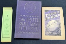 Vintage 1943 Watchtower The Truth Shall Make You Free Book Freedom Booklet Slip picture