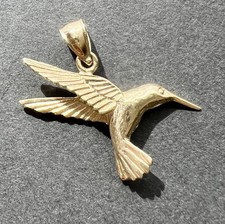 14k Yellow Gold Hummingbird Charm Pendant No Stone Animal & Insect Theme picture